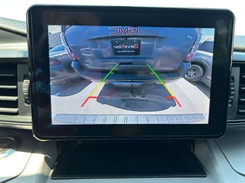 Used 2023 Ford Explorer XLT RWD image 26