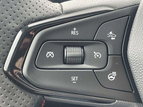 New 2026 Chevrolet Trax RS w/ Sunroof Package image 20