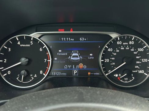 Used 2025 Nissan Altima 2.5 SR w/ SR Premium Package FWD image 23