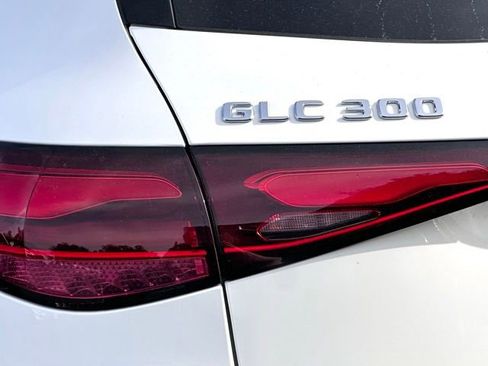 Certified 2026 Mercedes-Benz GLC 300 4MATIC image 9