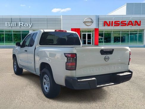 Used 2023 Nissan Frontier S w/ Technology Package RWD image 3