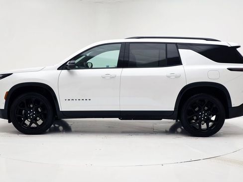 Used 2024 Chevrolet Traverse RS w/ LPO, Floor Liner Package image 6