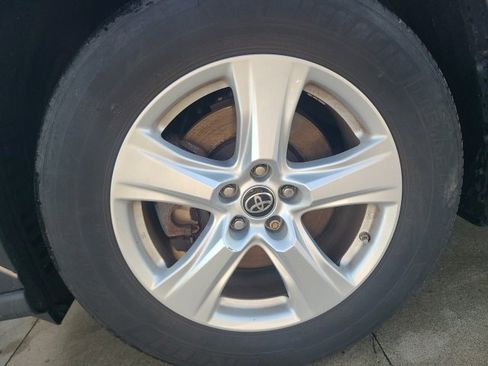 Used 2023 Toyota Highlander LE image 12