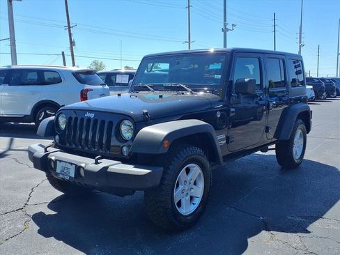 Used 2018 Jeep Wrangler Unlimited Sport S AWD/4WD image 28