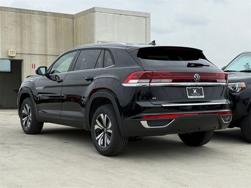 New 2026 Volkswagen Atlas Cross Sport SE image 7
