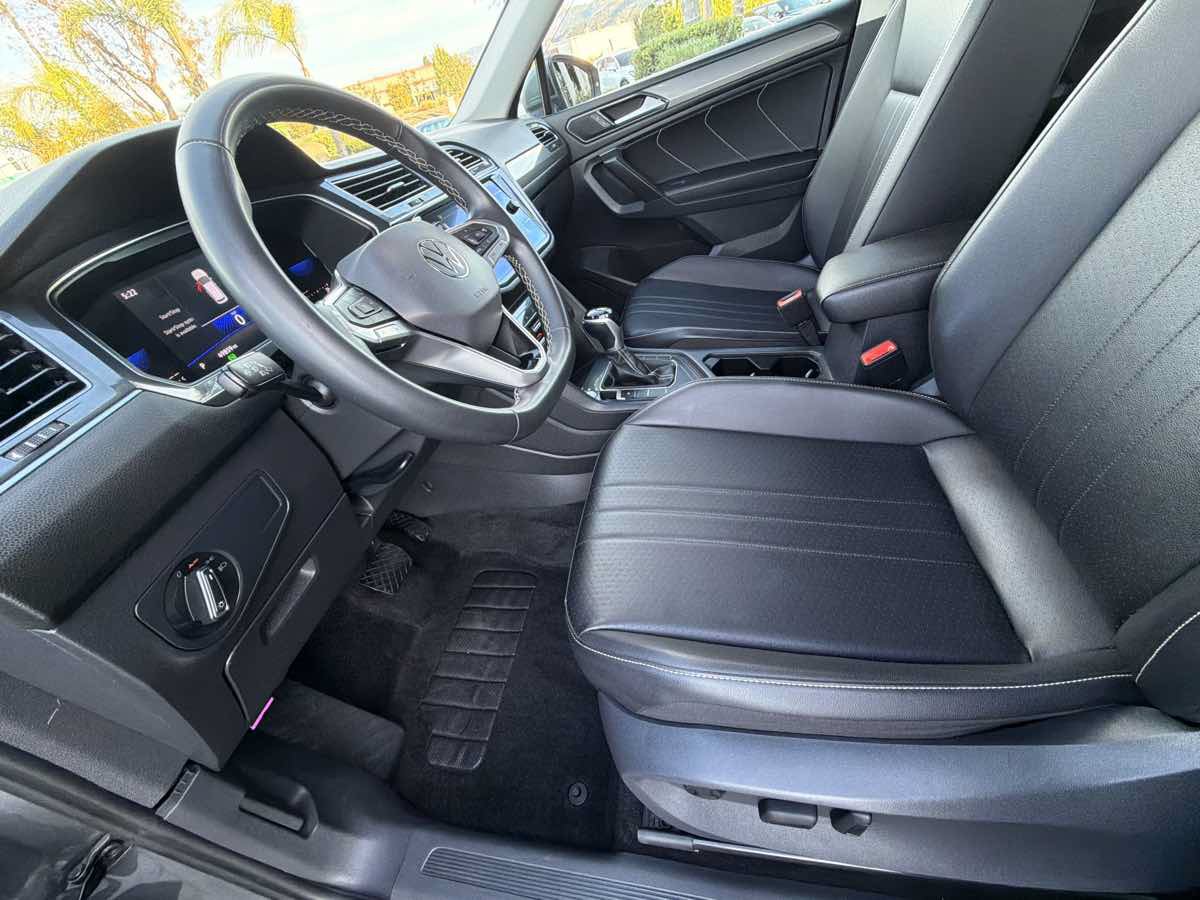 Used 2022 Volkswagen Tiguan SE FWD image 18
