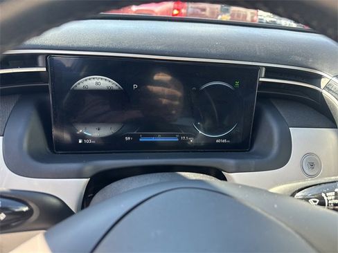 Used 2024 Hyundai Tucson Limited image 19