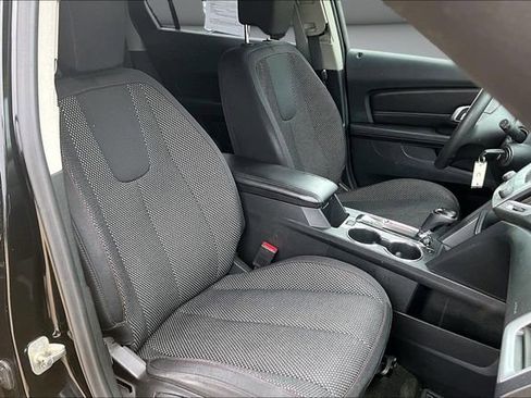 Used 2017 GMC Terrain SLE FWD image 29