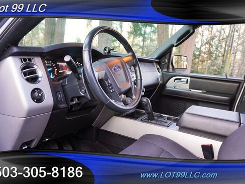 Used 2017 Ford Expedition XLT AWD/4WD image 12