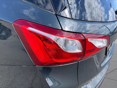 Used 2020 Chevrolet Equinox LT FWD image 28