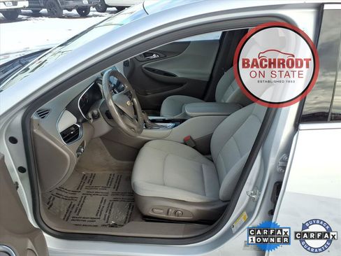 Used 2018 Chevrolet Malibu LT image 25