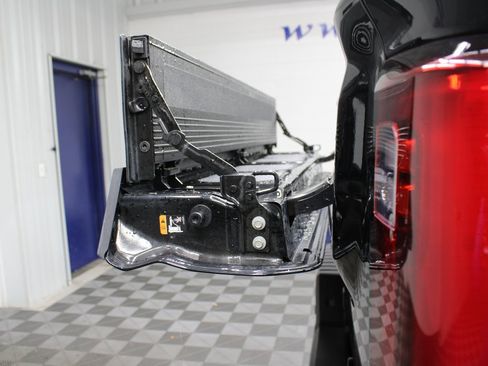 Used 2024 GMC Sierra 2500 Denali w/ Technology Package image 43