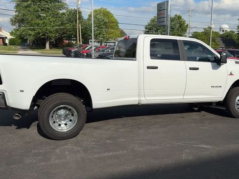 New 2026 RAM 3500 Big Horn AWD/4WD image 7