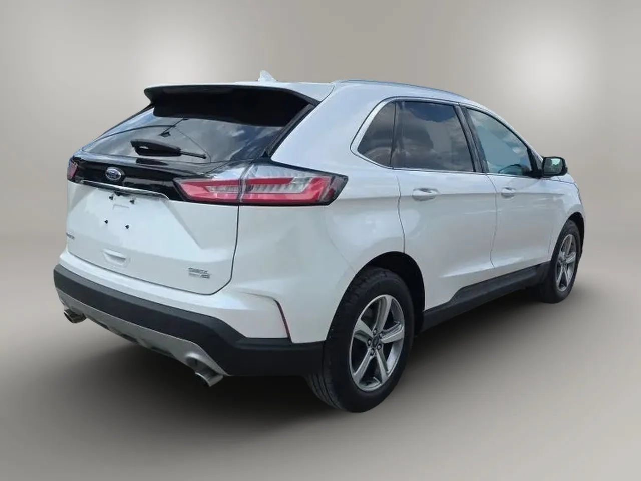 Used 2019 Ford Edge SEL w/ Equipment Group 201A FWD image 7