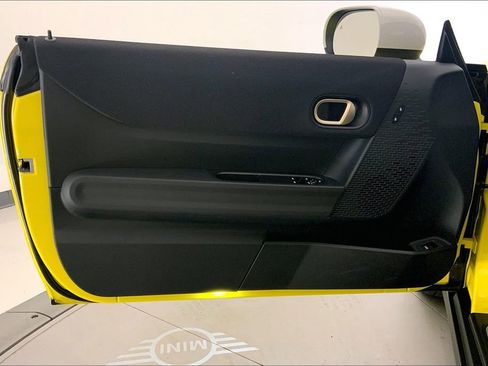 Certified 2025 MINI Cooper S image 24