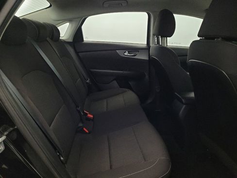 Used 2019 Kia Forte LXS FWD image 19