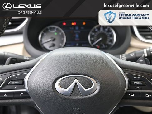 Used 2022 INFINITI QX50 Essential image 13