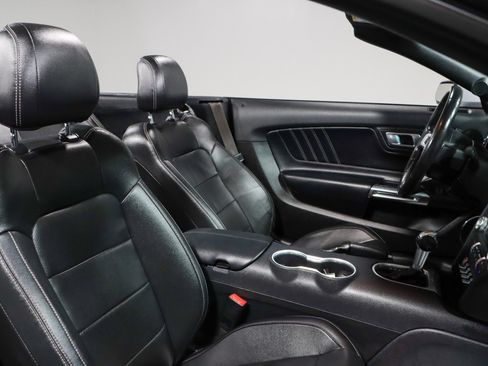 Used 2022 Ford Mustang Premium RWD image 23