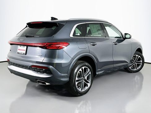 New 2025 Audi Q5 Premium image 13