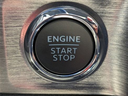 Used 2023 Ford F350 Lariat w/ Lariat Ultimate Package image 28