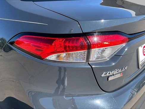 Used 2024 Toyota Corolla LE FWD image 27