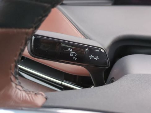 Used 2025 Lincoln Navigator Reserve AWD/4WD image 28