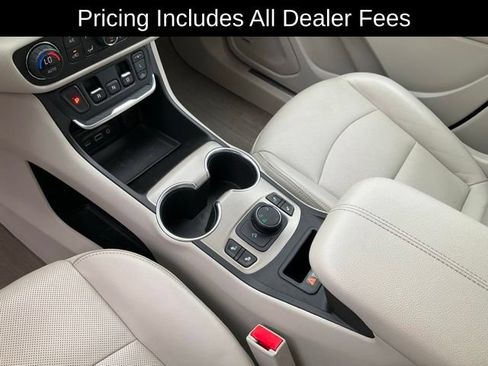 Used 2019 GMC Terrain Denali AWD/4WD image 17