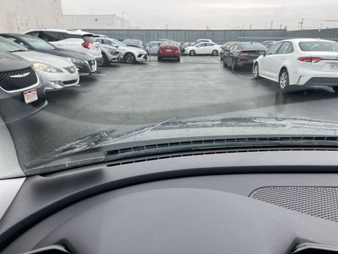 Used 2025 Hyundai Elantra SEL image 35