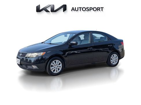 Used 2010 Kia Forte LX w/ Convenience Pkg FWD image 2