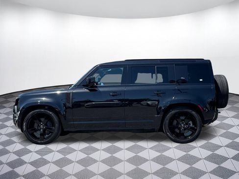 Used 2024 Land Rover Defender 110 X-Dynamic SE AWD/4WD image 2