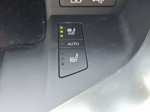 Used 2023 Lexus LX 600 4WD w/ Appearance Package image 28