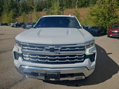 Used 2026 Chevrolet Silverado 1500 LTZ w/ Technology Package AWD/4WD image 2