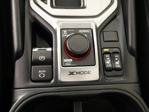 Used 2021 Subaru Forester Premium image 7