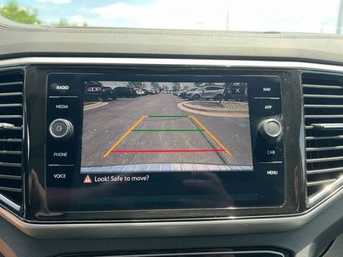 Used 2023 Volkswagen Atlas SEL AWD/4WD image 18