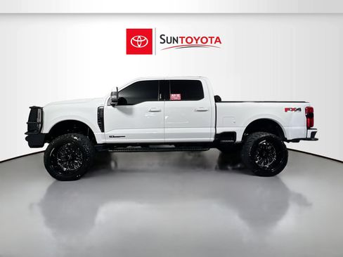 Used 2023 Ford F250 Lariat w/ Sport Appearance Package image 7