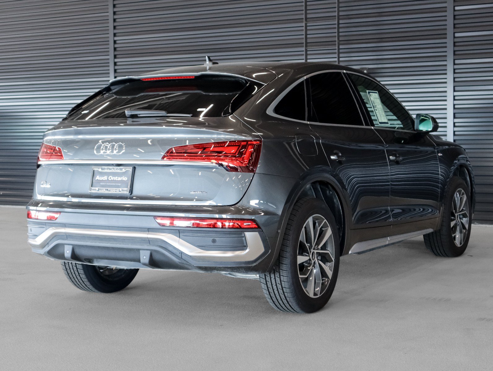 Used 2023 Audi Q5 2.0T Prestige w/ Prestige Package AWD/4WD image 15