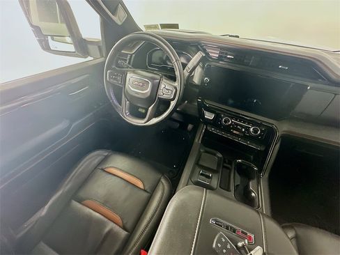 Used 2024 GMC Sierra 3500 AT4 w/ AT4 Premium Plus Package image 9