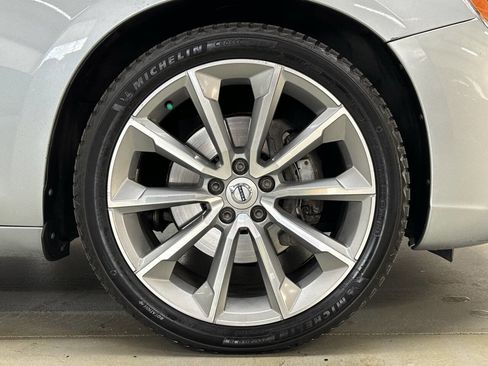 Used 2018 Volvo V60 T5 Dynamic w/ Vision Package image 33