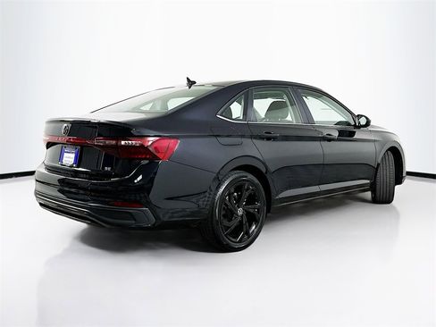 New 2026 Volkswagen Jetta SE image 7