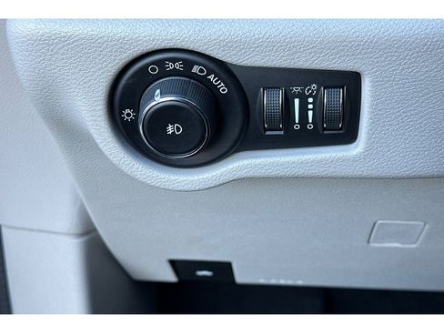 Used 2018 Chrysler Pacifica Limited w/ Advanced Safetytec Group image 33