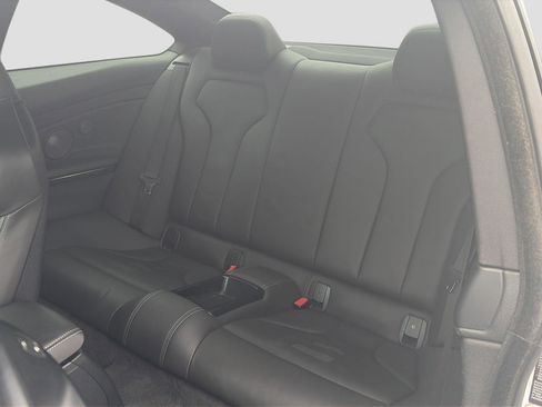 Used 2018 BMW M4 Coupe RWD image 17