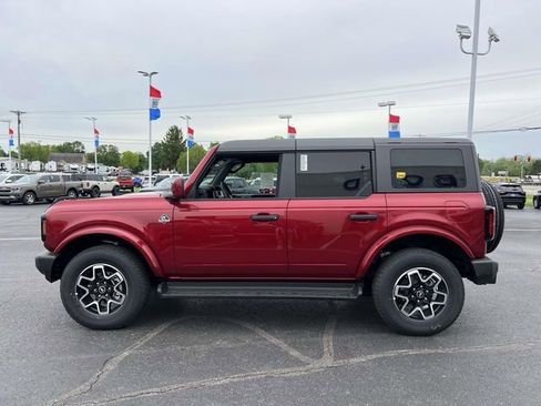 New 2026 Ford Bronco Outer Banks AWD/4WD image 4