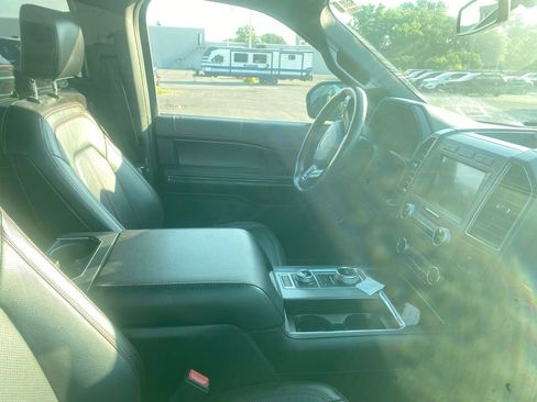 Used 2020 Ford Expedition Limited w/ Equipment Group 303A AWD/4WD image 4