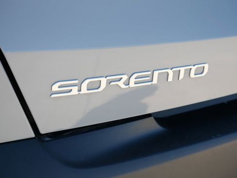 Used 2023 Kia Sorento SX Prestige image 10