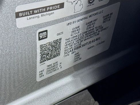 New 2026 Buick Enclave Sport Touring w/ Power Package FWD image 33