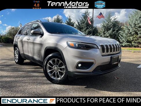 Used 2019 Jeep Cherokee Latitude Plus w/ Comfort/Convenience Group image 3