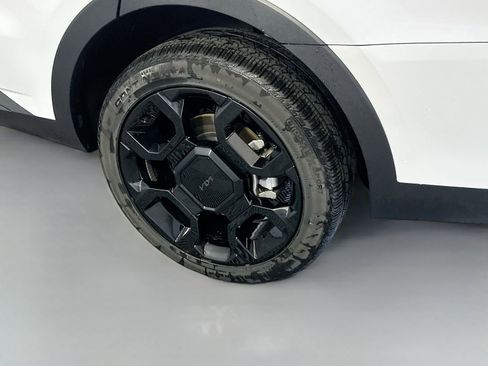 Used 2024 Kia Sorento X-Line EX AWD/4WD image 31
