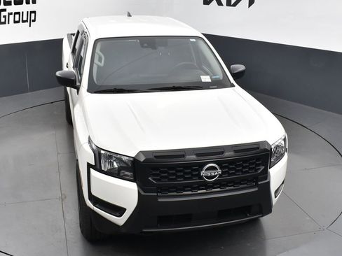 Used 2025 Nissan Frontier S image 16