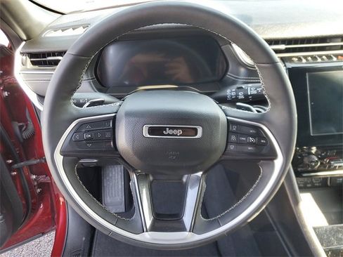 Certified 2023 Jeep Grand Cherokee L Laredo image 22