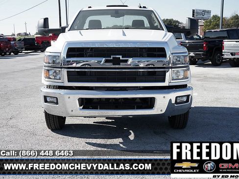 New 2023 Ford F150 LT image 2